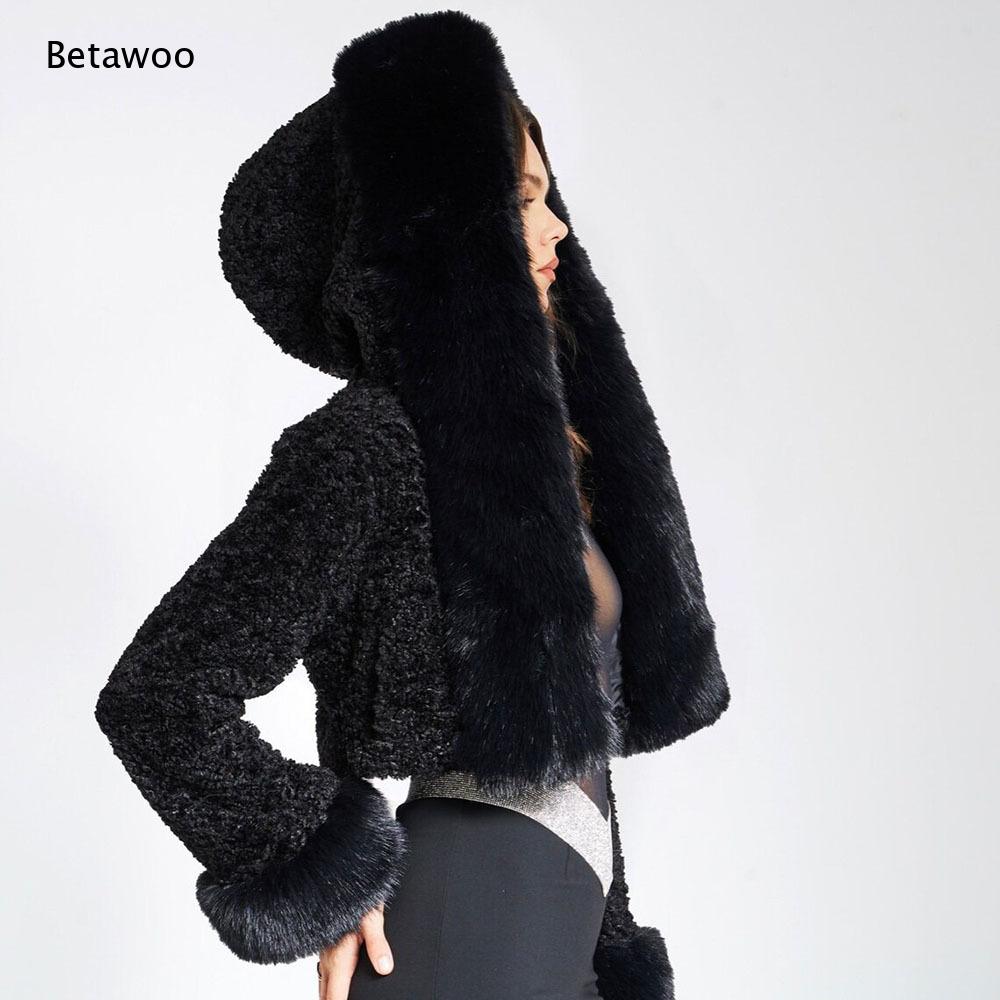 Jaqueta Curta Feminina com Gol - Sherpa Coat Women avaliação e preço