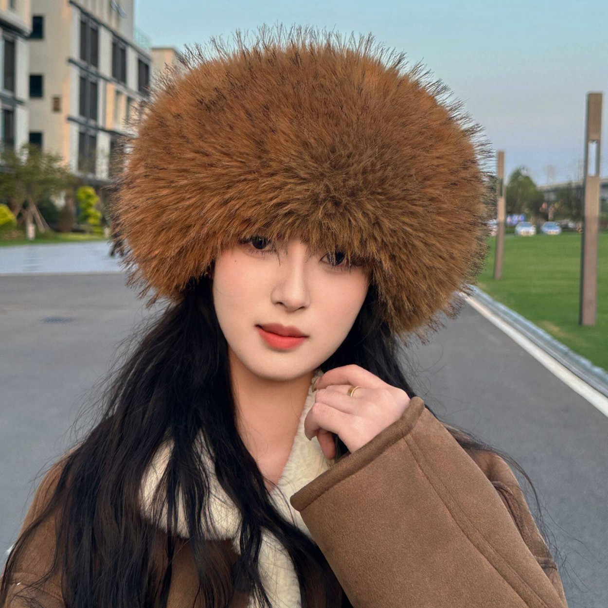 Chapéu Circular Aberto de Pelú - Women Fashion Hats avaliação e preço