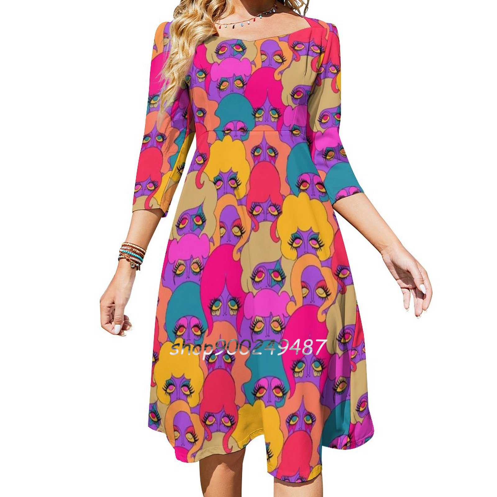 Colorful Ladies Sweetheart Kno - Women'S Fashion Of The 70S avaliação e preço