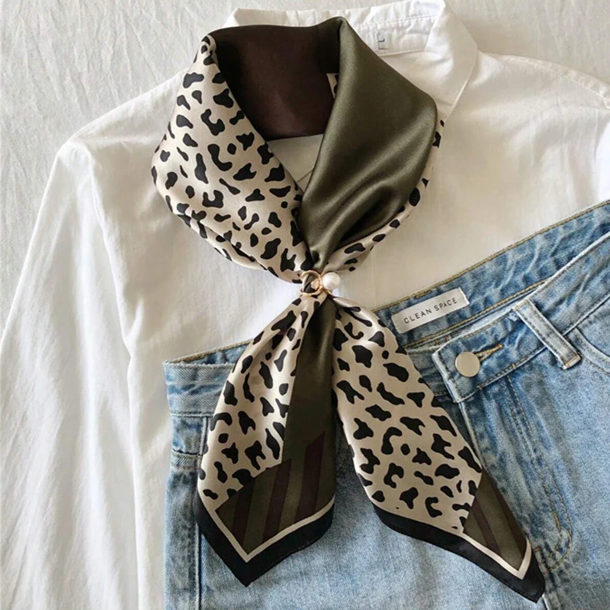 1 Peça de Lenço Feminino Estil - Women'S Fashion Of The 70S avaliação e preço